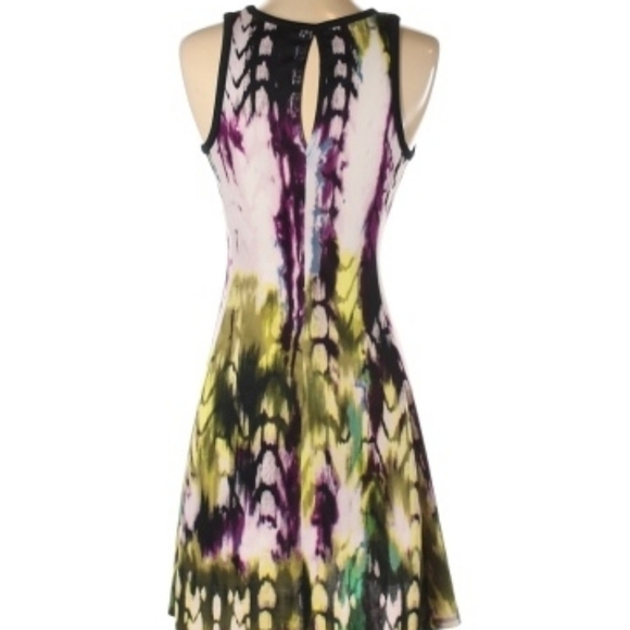 MossimoSize XS  - Picture 2 of 2